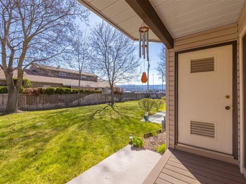 117-240 Mcintosh Road, Kelowna, BC - Outdoor