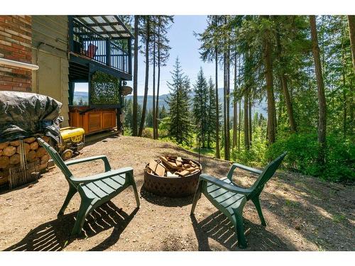 7730 Columbia Drive, Anglemont, BC - Outdoor With Deck Patio Veranda