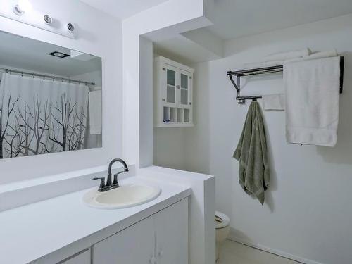 11091 Eva Road, Lake Country, BC - Indoor Photo Showing Bathroom