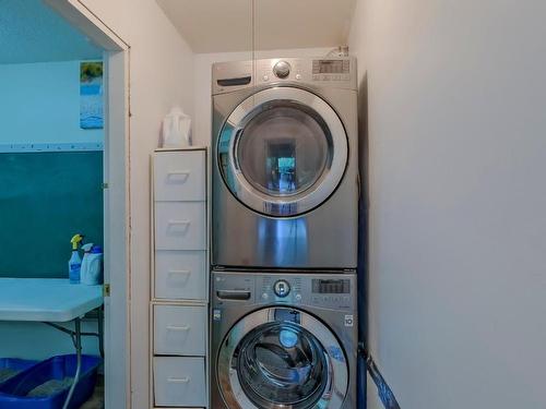 11091 Eva Road, Lake Country, BC - Indoor Photo Showing Laundry Room