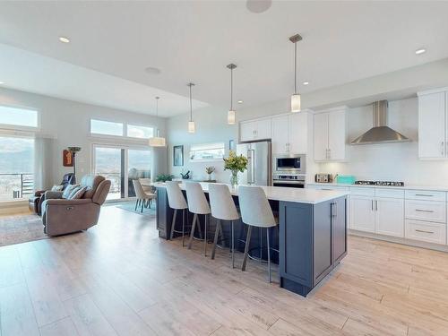 138 Ridge, Penticton, BC - Indoor Photo Showing Kitchen With Upgraded Kitchen