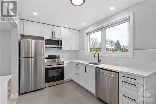 16 Seguin Street, Ottawa, ON - Indoor Photo Showing Kitchen With Upgraded Kitchen