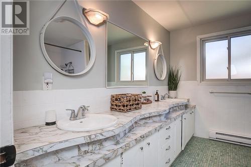 28 Kincora Court, Sudbury, ON - Indoor Photo Showing Bathroom