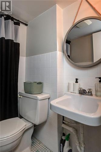 28 Kincora Court, Sudbury, ON - Indoor Photo Showing Bathroom