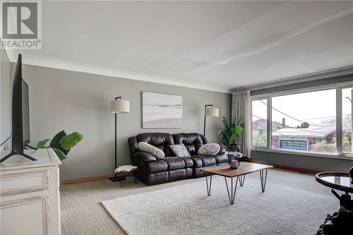 28 Kincora Court, Sudbury, ON - Indoor Photo Showing Living Room