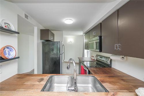 Kitchen - 400 York Boulevard|Unit #201, Hamilton, ON - Indoor Photo Showing Kitchen With Double Sink