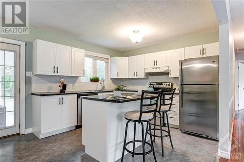2641 Gagne Road, Clarence-Rockland, ON - Indoor Photo Showing Kitchen