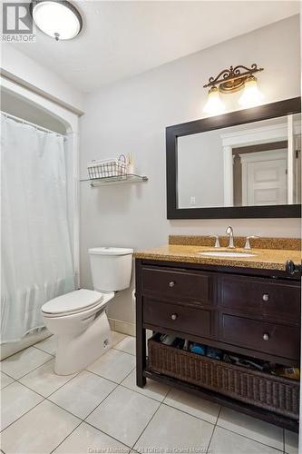 153 Goldleaf Crt, Riverview, NB - Indoor Photo Showing Bathroom