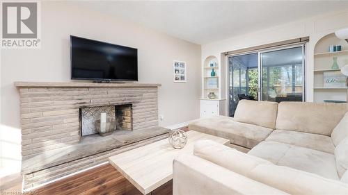 576 6Th Street W, Owen Sound, ON - Indoor Photo Showing Living Room With Fireplace
