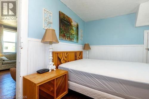 42 Bay Street S, Northern Bruce Peninsula, ON - Indoor Photo Showing Bedroom