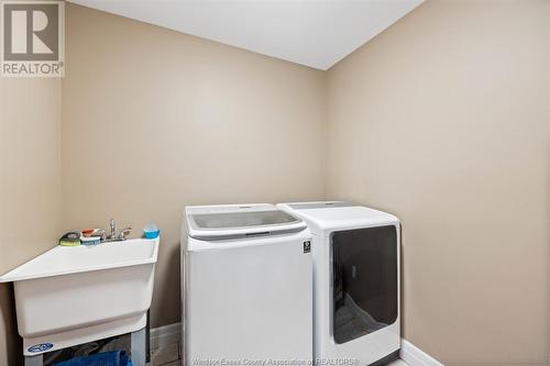 1172 Kassas, Lasalle, ON - Indoor Photo Showing Laundry Room