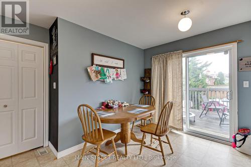 8 Eakins Crescent, Kawartha Lakes, ON - Indoor Photo Showing Dining Room