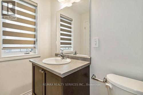 7 Brewis Street, Brant, ON - Indoor Photo Showing Bathroom