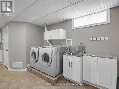 358 Ferndale Avenue, London, ON - Indoor Photo Showing Laundry Room