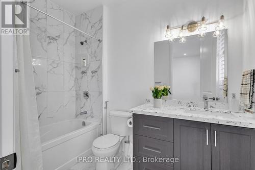 64 Grandville Circle, Brant, ON - Indoor Photo Showing Bathroom