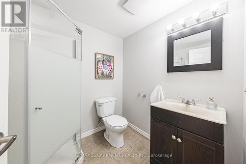 12 Naples Court, Thorold, ON - Indoor Photo Showing Bathroom