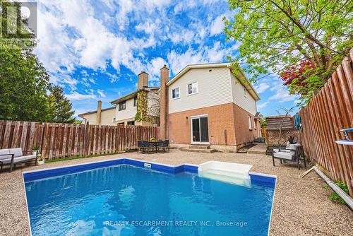 12 Naples Court, Thorold, ON - Outdoor With In Ground Pool With Backyard