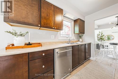 12 Naples Court, Thorold, ON - Indoor Photo Showing Kitchen With Double Sink