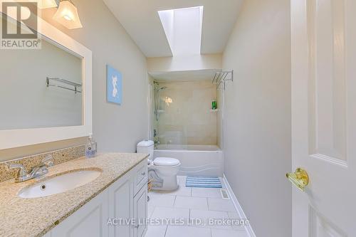 4228 Lastrada Heights, Mississauga, ON - Indoor Photo Showing Bathroom