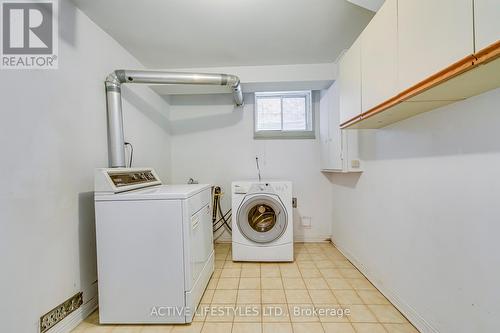 4228 Lastrada Heights, Mississauga, ON - Indoor Photo Showing Laundry Room