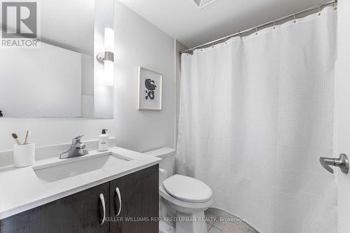 516 - 320 Richmond Street E, Toronto, ON - Indoor Photo Showing Bathroom