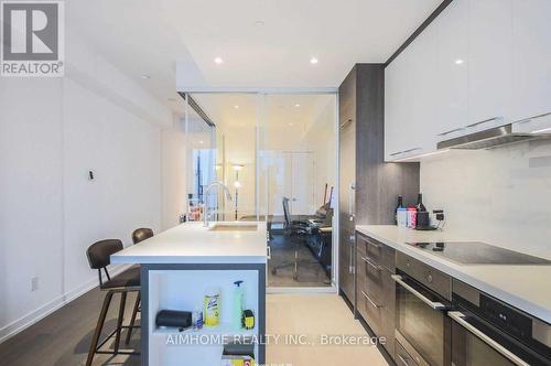 2009 - 488 University Avenue, Toronto, ON - Indoor Photo Showing Kitchen With Upgraded Kitchen