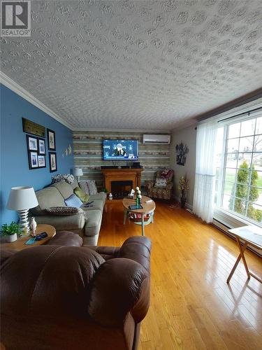 108 Main Street, Eastport, NL - Indoor Photo Showing Living Room