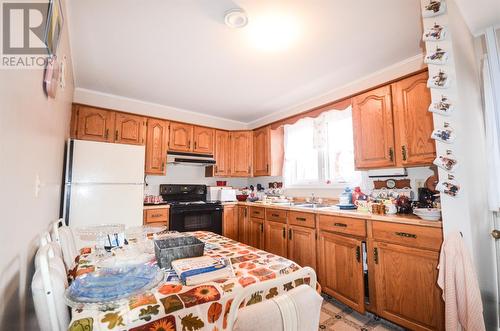 155 Three Island Pond Road, Paradise, NL - Indoor Photo Showing Kitchen With Double Sink