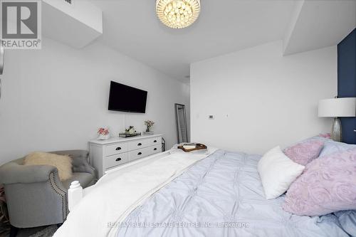 3202 - 3525 Kariya Drive, Mississauga, ON - Indoor Photo Showing Bedroom