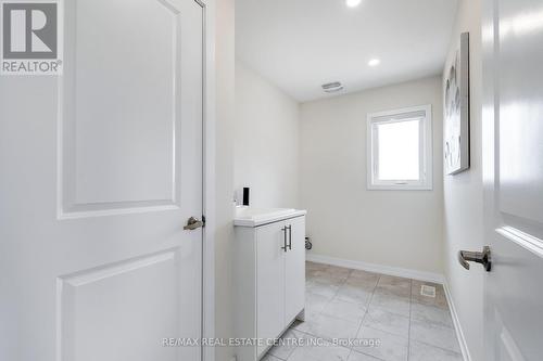 1535 Wellwood Terrace, Milton, ON - Indoor Photo Showing Other Room