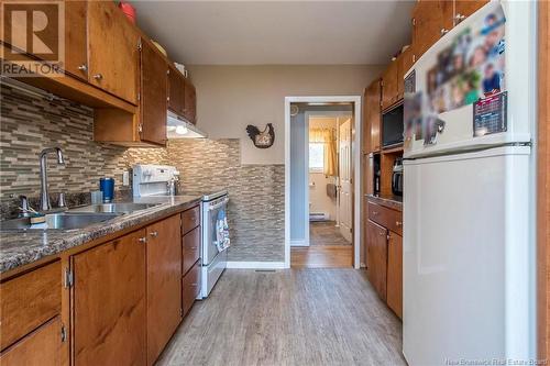 40 Summit Drive, Saint John, NB - Indoor Photo Showing Kitchen With Double Sink