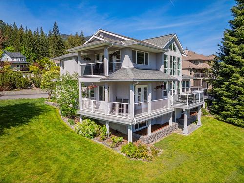 5839 Sunset Drive, Nelson, BC - Indoor Photo Showing Other Room