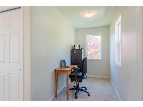 5839 Sunset Drive, Nelson, BC - Indoor Photo Showing Other Room