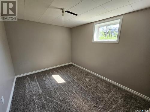 536 2Nd Avenue Nw, Swift Current, SK - Indoor Photo Showing Other Room
