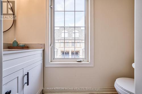 30 Jeremiah Lane, Toronto, ON - Indoor Photo Showing Bathroom
