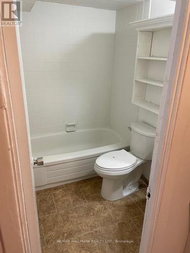 177 Carlton Street, Toronto, ON - Indoor Photo Showing Bathroom