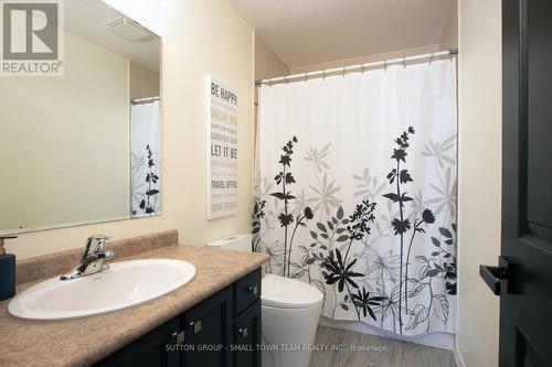 660 Reid Crescent, North Perth, ON - Indoor Photo Showing Bathroom