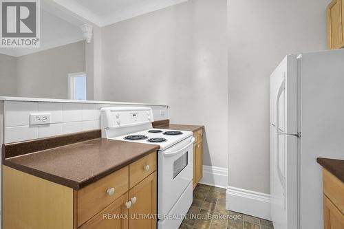 24 Queen Street, Belleville, ON - Indoor Photo Showing Kitchen