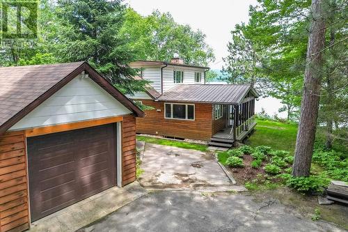 240 Pine Point Road, Deep River, ON 