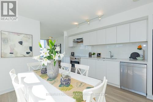 1101 - 85 Queens Wharf Road, Toronto, ON - Indoor Photo Showing Dining Room