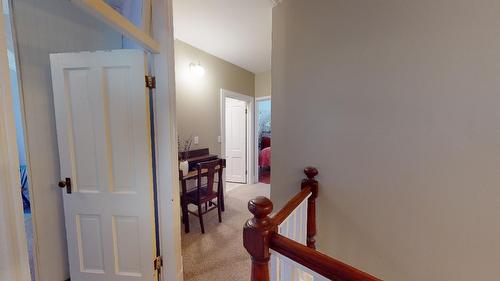 1880A Kootenay Avenue, Rossland, BC - Indoor Photo Showing Other Room