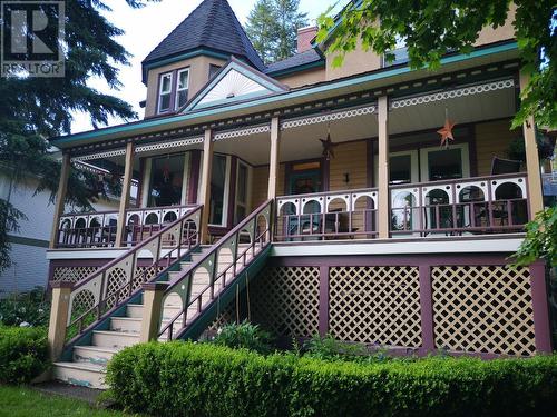 1880A Kootenay  Avenue, Rossland, BC - Outdoor With Deck Patio Veranda