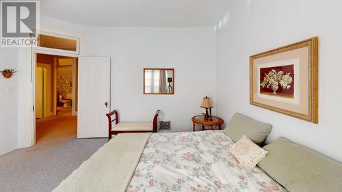 1880A Kootenay  Avenue, Rossland, BC - Indoor Photo Showing Bedroom