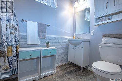 1320 Gillmor Crescent, Prince Albert, SK - Indoor Photo Showing Bathroom