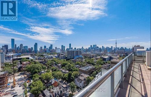 317 - 736 Spadina Avenue, Toronto, ON - Outdoor With View
