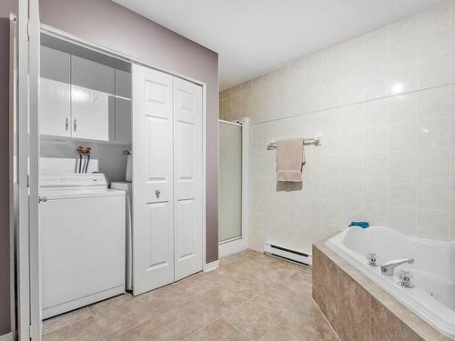 Bathroom - 3D-7031 Rue Louis-Hébert, Montréal (Lasalle), QC - Indoor