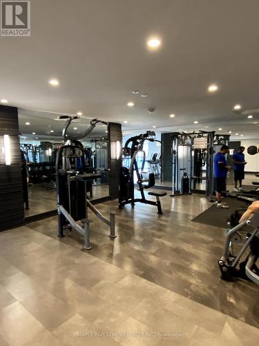 1521 - 9471 Yonge Street, Richmond Hill, ON - Indoor Photo Showing Gym Room