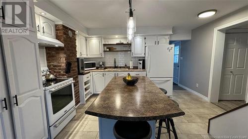 1055 Victoria Street, Edmundston, NB - Indoor Photo Showing Kitchen