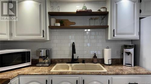 1055 Victoria Street, Edmundston, NB - Indoor Photo Showing Kitchen