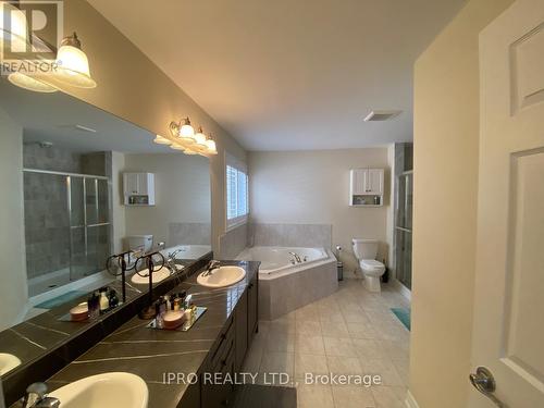 468 Dougall Avenue, Caledon, ON - Indoor Photo Showing Bathroom